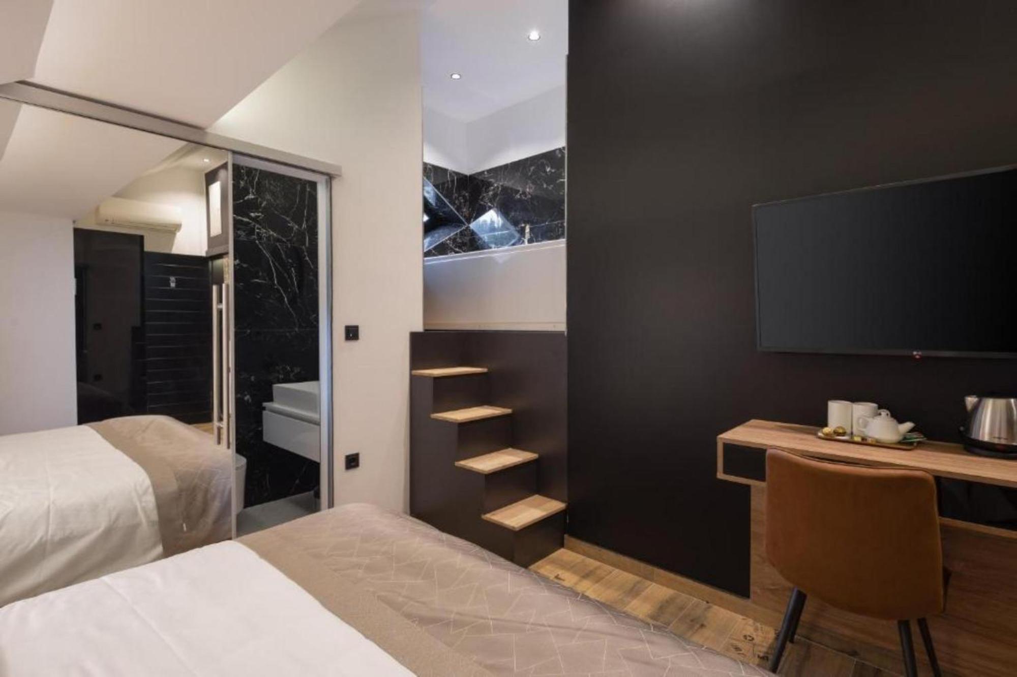 Top Rooms Split Exterior photo