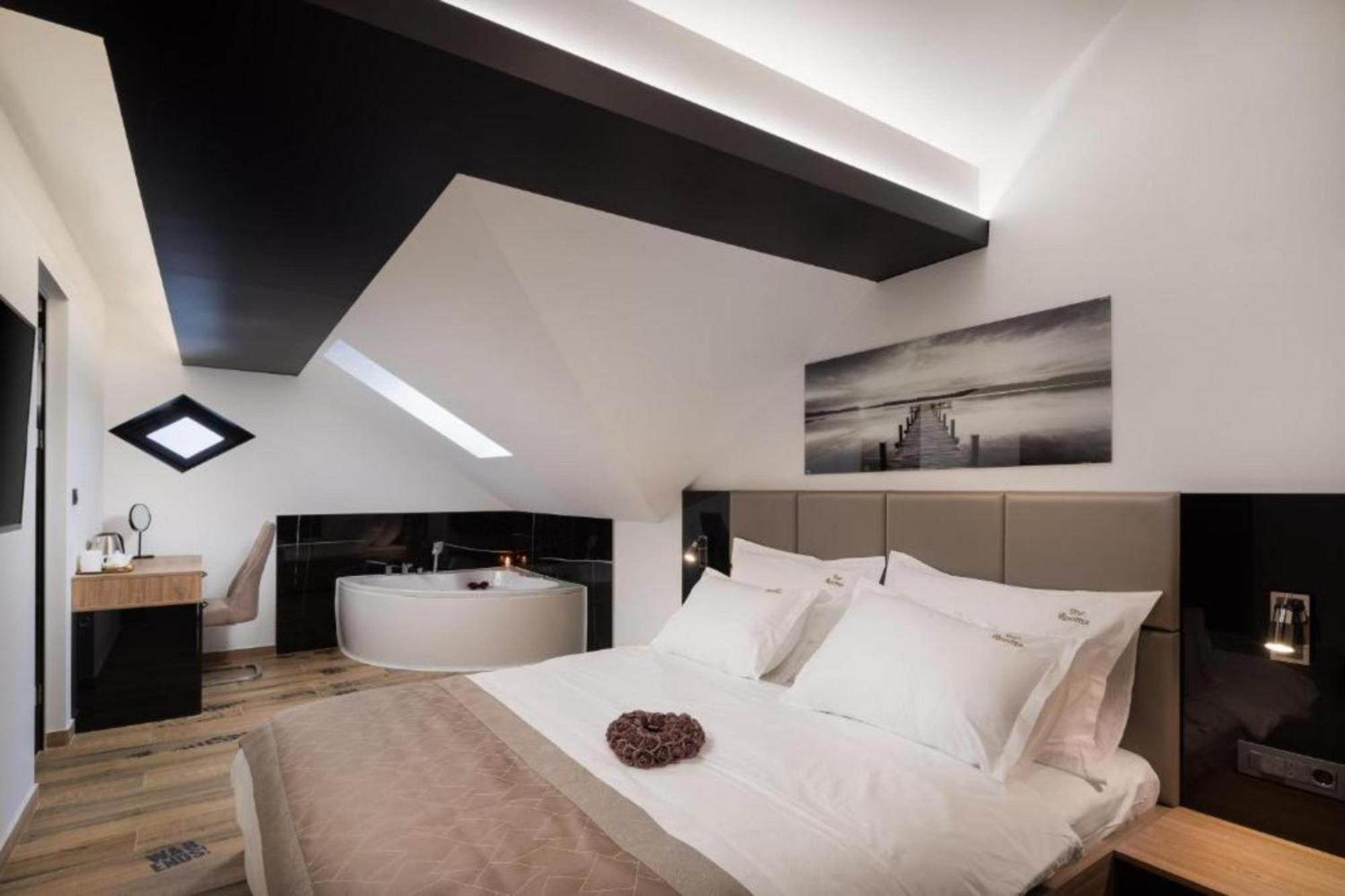 Top Rooms Split Exterior photo